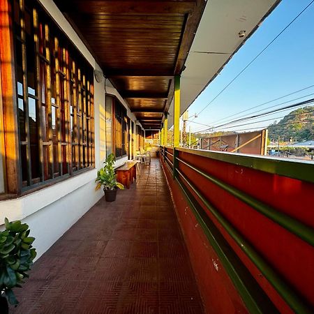 Quepos Inn Экстерьер фото